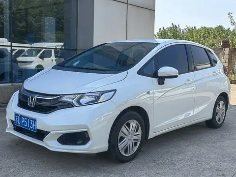 Honda Fit 2018 — фото 1