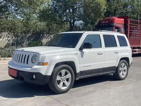 Jeep 自由客 2014