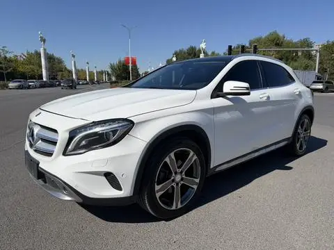 Mercedes-Benz GLA 2015