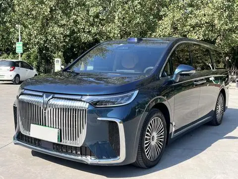 Voyah 梦想家 PHEV 2025