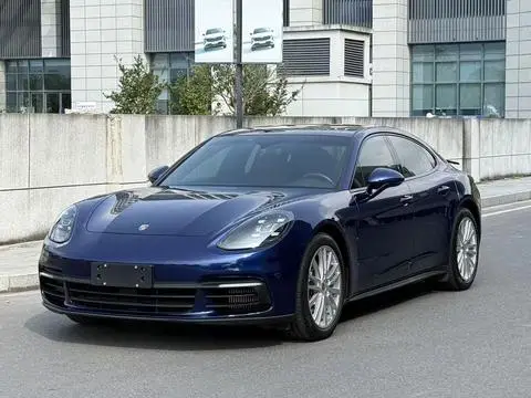 Porsche Panamera 2019