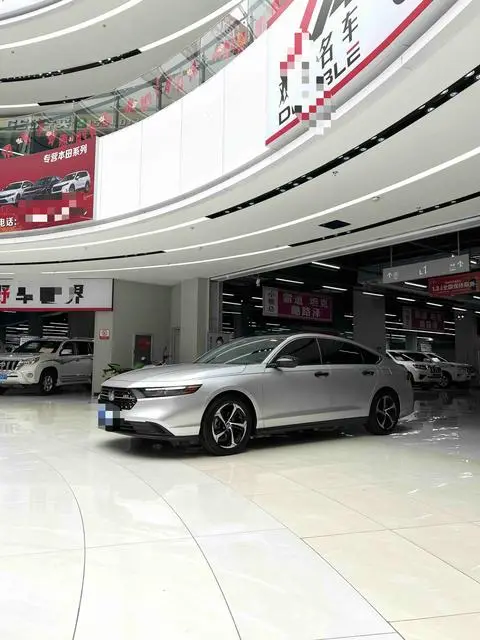 Honda Accord 2024 — фото 1