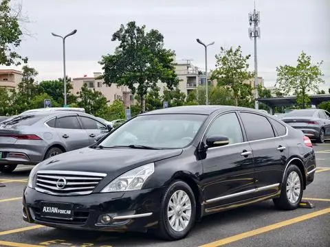 Nissan Teana 2010 — фото 1