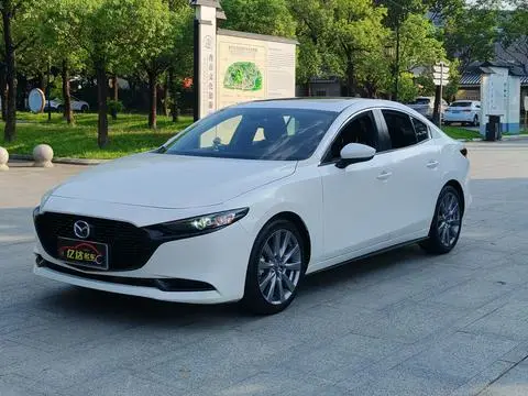 Mazda 3 昂克赛拉 2020 — фото 1