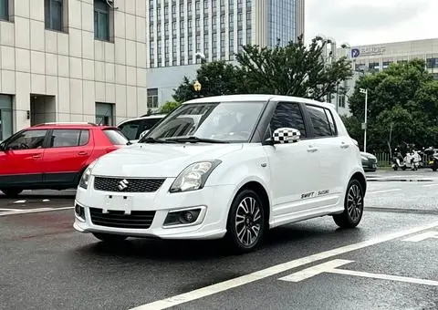 Suzuki 雨燕 2014