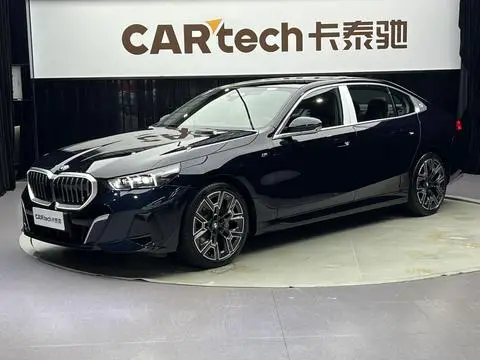 BMW 5 Series 2025