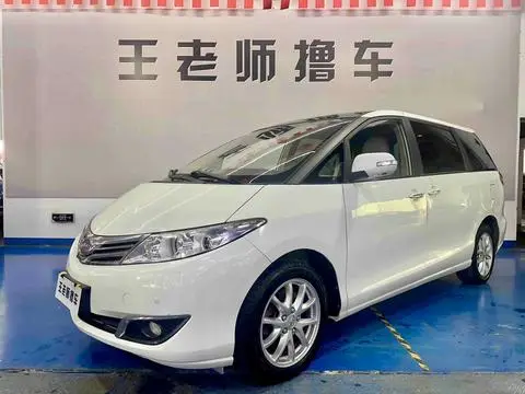 BYD M6 2015