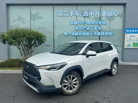 Toyota Corolla锐放 2022 — фото 1