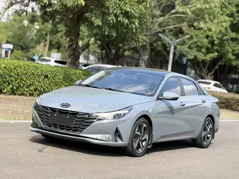 Hyundai Elantra 2021