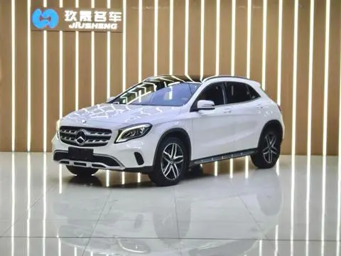 Mercedes-Benz GLA 2018 — фото 1