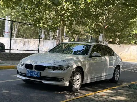 BMW 3 Series 2014 — фото 1