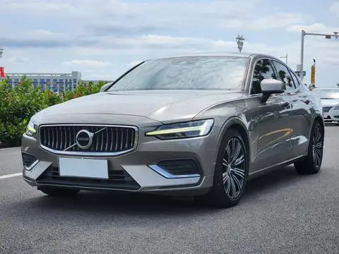 Volvo S60 2022
