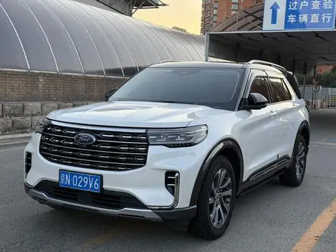Ford 探险者 2023