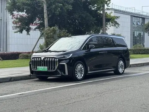 Voyah 梦想家 PHEV 2022