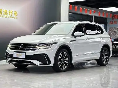 Volkswagen Tiguan L 2023