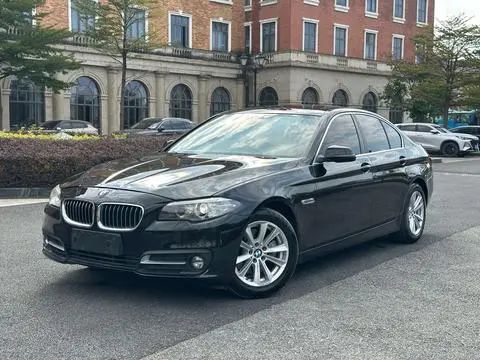 BMW 5 Series 2015 — фото 1