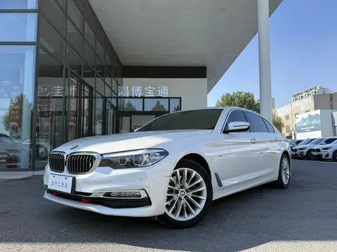 BMW 5 Series 2018 — фото 1