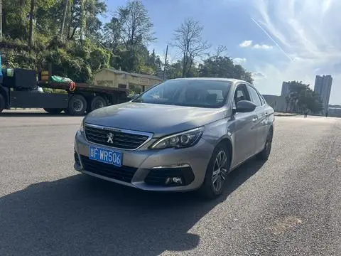 Peugeot 308 2016 — фото 1