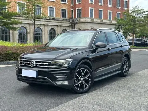 Volkswagen Tiguan L 2019 — фото 1