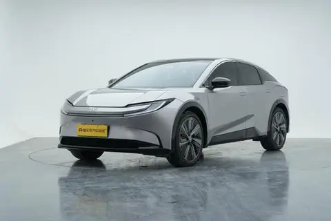 Toyota bZ5 2025