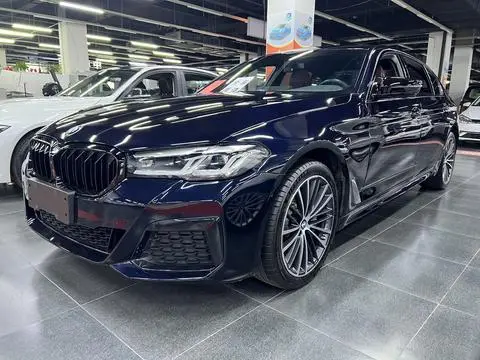BMW 5 Series 2021 — фото 1