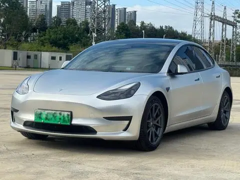 Tesla Model 3 2022 — фото 1