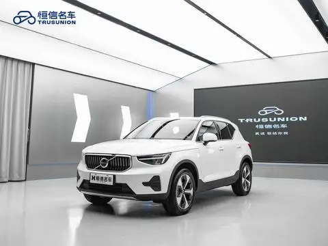 Volvo XC40 2024