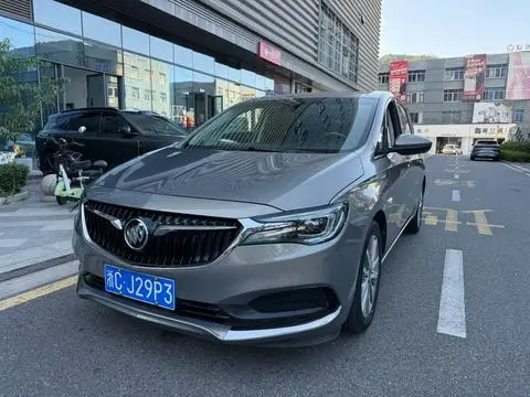 Buick GL6 2019