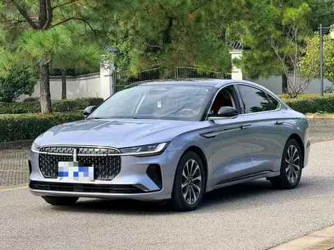 Lincoln Z 2022