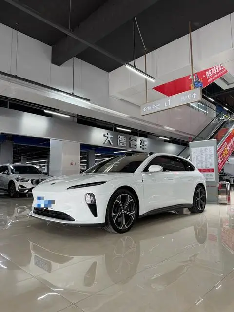 NIO ET5T 2024