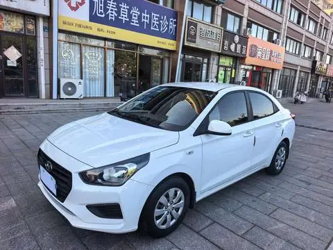 Hyundai Reina 2017 — фото 1