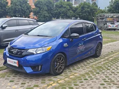 Honda Fit 2016 — фото 1