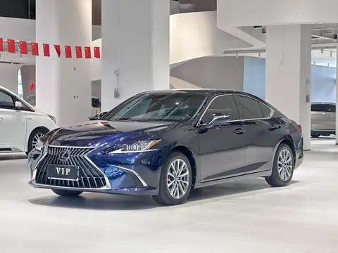 Lexus ES 2023