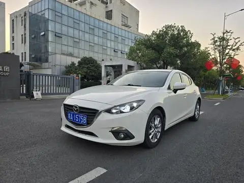 Mazda 3 Axela 2014 — фото 1