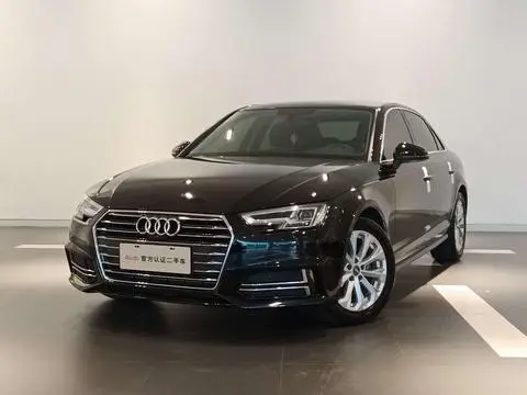 Audi A4L 2019 — фото 1