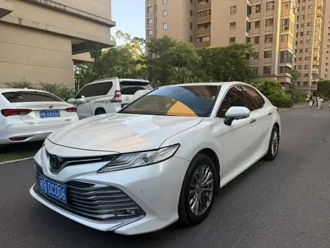 Toyota Camry 2019