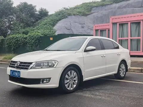Volkswagen Lavida 2013