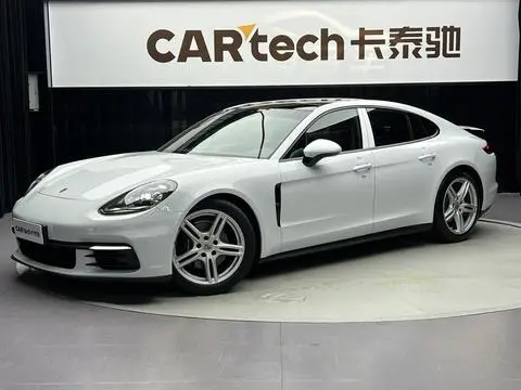 Porsche Panamera 2019