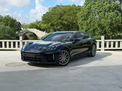 Porsche Panamera 2024