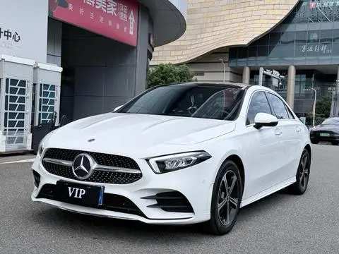 Mercedes-Benz A-Class 2022 — фото 1