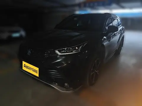 Toyota Crown Kluger 2021