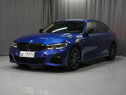 BMW 3 Series 2020 — фото 1