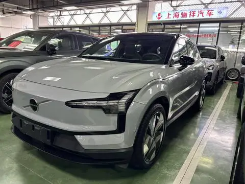 Volvo EX30 2025