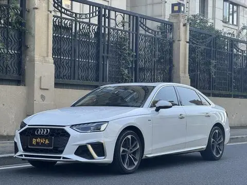 Audi A4L 2020 — фото 1