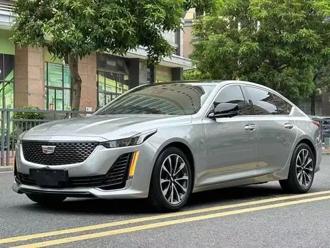 Cadillac CT5 2022 — фото 1
