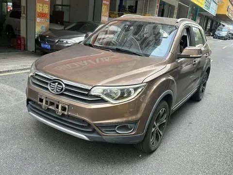 FAW 森雅R7 2016
