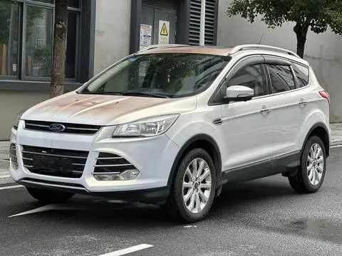 Ford 翼虎 2015 — фото 1