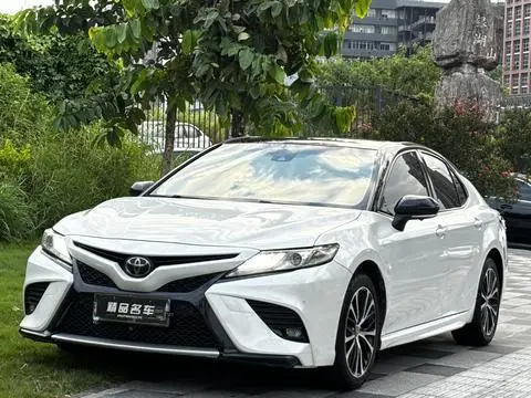 Toyota Camry 2019