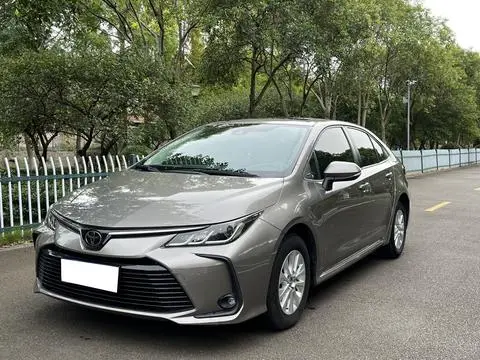 Toyota Corolla 2019 — фото 1
