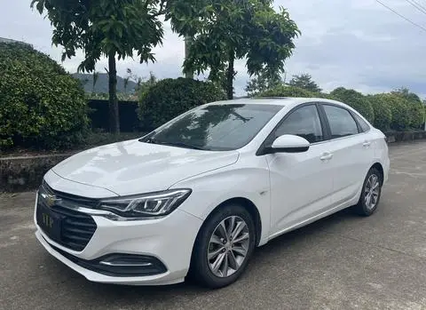 Chevrolet 科鲁泽 2022 — фото 1